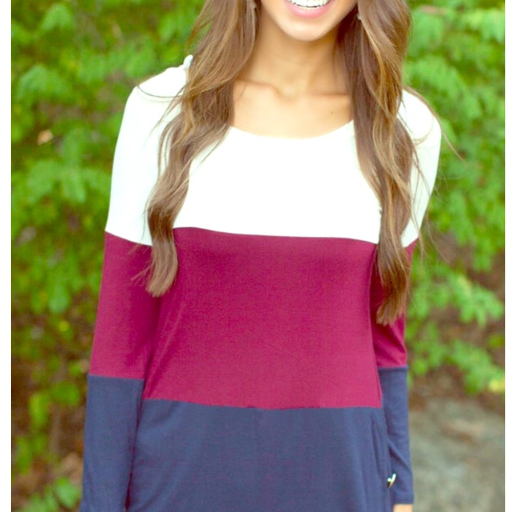 🌸2x Host Pick🌸Cute color block shirt 🌸💕